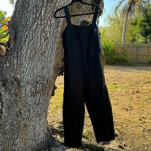 100% Linen Everlane black wide leg romper jumpsuit.3 pocket.Size 14